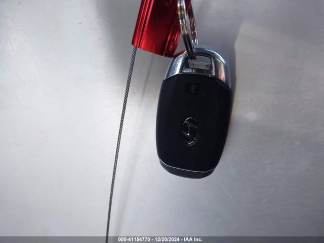 5NPLM4AG8MH001152 Hyundai ELANTRA SEL