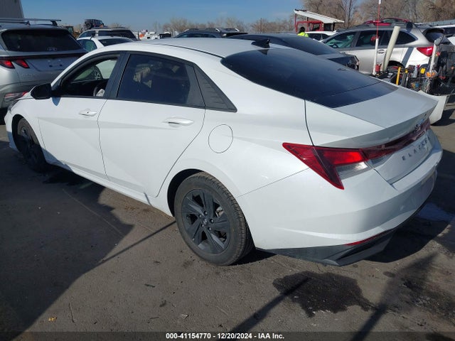 5NPLM4AG8MH001152 Hyundai ELANTRA SEL