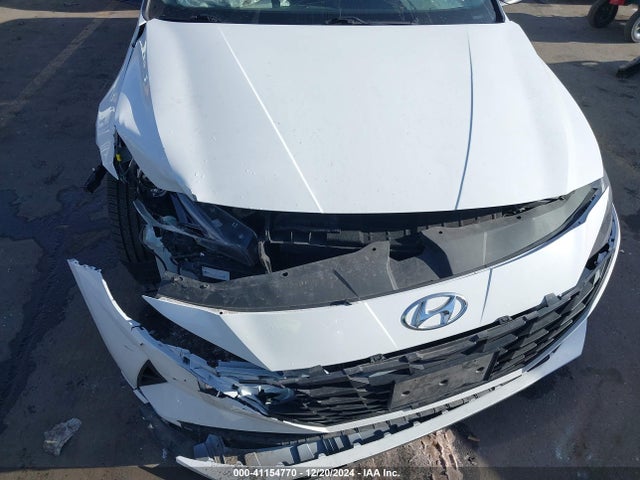 5NPLM4AG8MH001152 Hyundai ELANTRA SEL