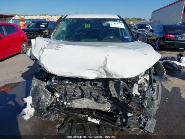 5N1BT3AA8PC811834 Nissan Rogue S Fwd