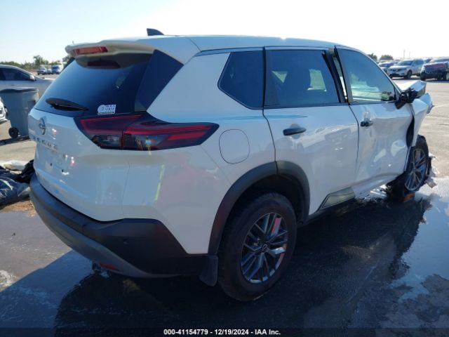 5N1BT3AA8PC811834 Nissan Rogue S Fwd