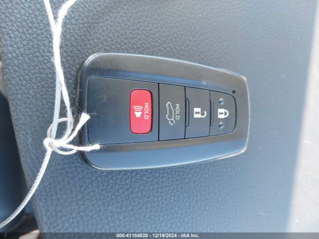 2T3W1RFV4MC138397 Toyota Rav4 Xle