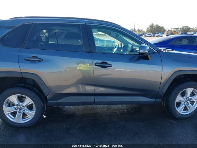 2T3W1RFV4MC138397 Toyota Rav4 Xle