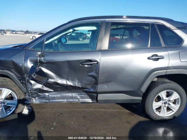 2T3W1RFV4MC138397 Toyota Rav4 Xle