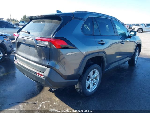 2T3W1RFV4MC138397 Toyota Rav4 Xle
