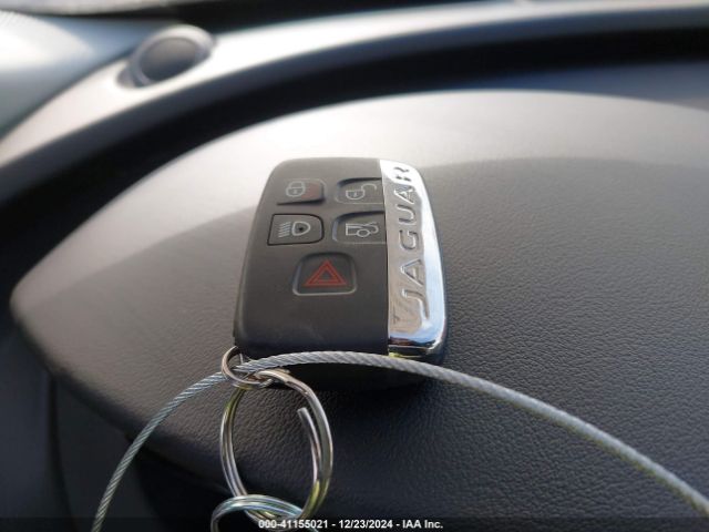 SAJAJ4BV5HA967227 Jaguar Xe 35t Premium