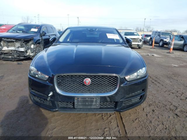 SAJAJ4BV5HA967227 Jaguar Xe 35t Premium