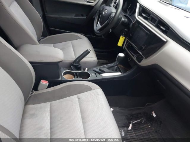 2T1BURHE0JC976806 Toyota COROLLA LE