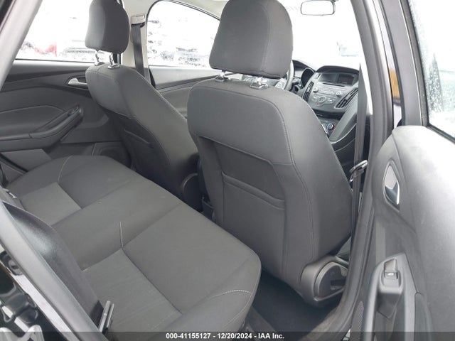 Ford FOCUS SE 2017 1FADP3F22HL202992 Image 8