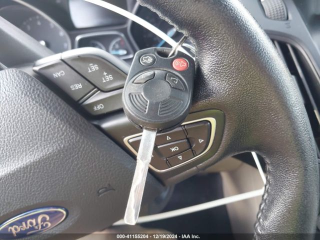 1FADP3F20FL268406 Ford FOCUS SE