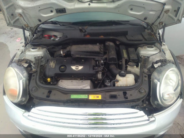 2011 MINI COOPER CLUBMAN WMWZF3C55BT188365 Photo 9