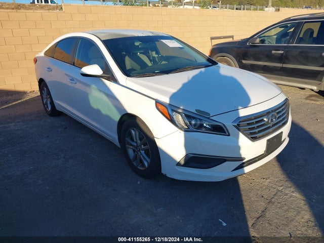 Hyundai SONATA SE 2016 5NPE24AF5GH387586 Image 1