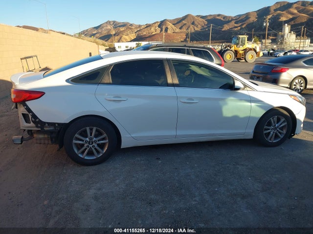 Hyundai SONATA SE 2016 5NPE24AF5GH387586 Image 13