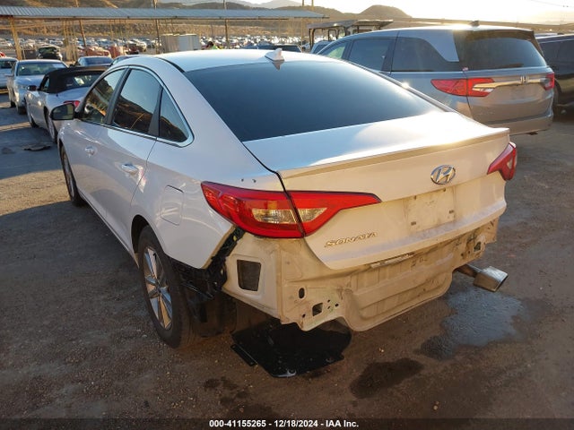 Hyundai SONATA SE 2016 5NPE24AF5GH387586 Image 3