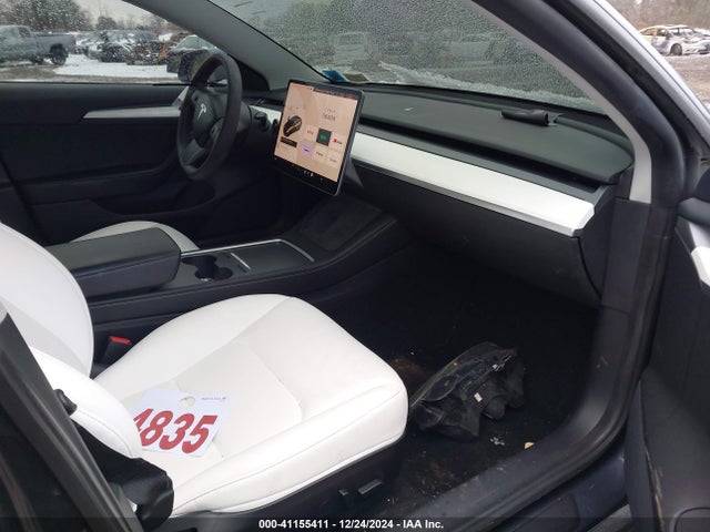 2021 TESLA MODEL 3 5YJ3E1EC1MF063414 Photo 4