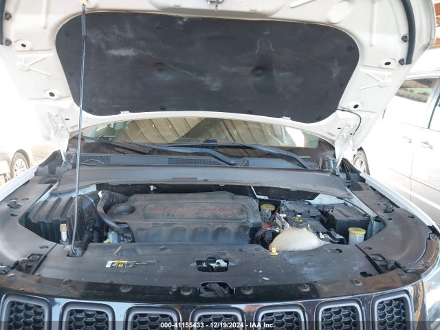 3C4NJDDB7HT646818 Jeep New Compass Trailhawk 4x4