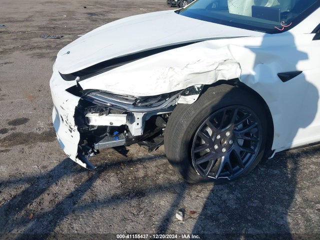 2025 TESLA MODEL 3 5YJ3E1EA2SF888390 Photo 5