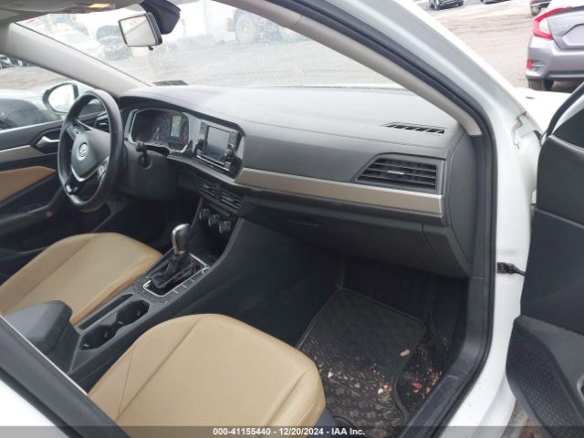 3VWCB7BU7KM197455 Volkswagen Jetta