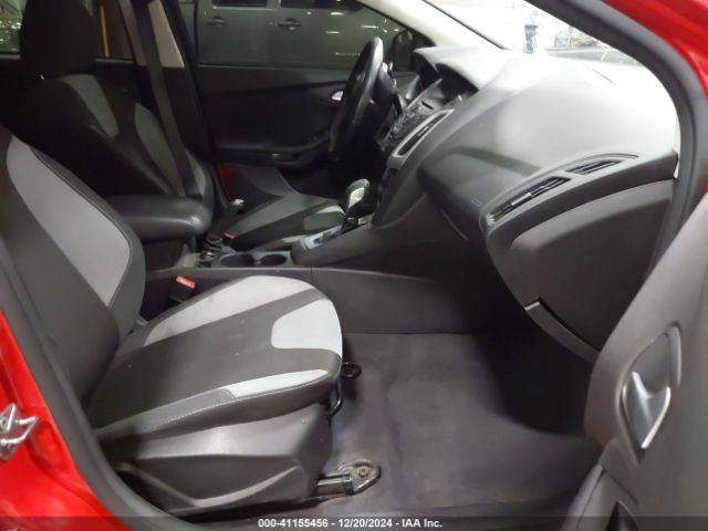 1FADP3F22EL441373 Ford FOCUS SE