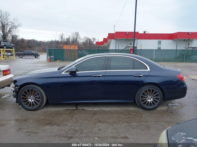 WDDZF4KB8HA012940 Mercedes-Benz E 300 4matic