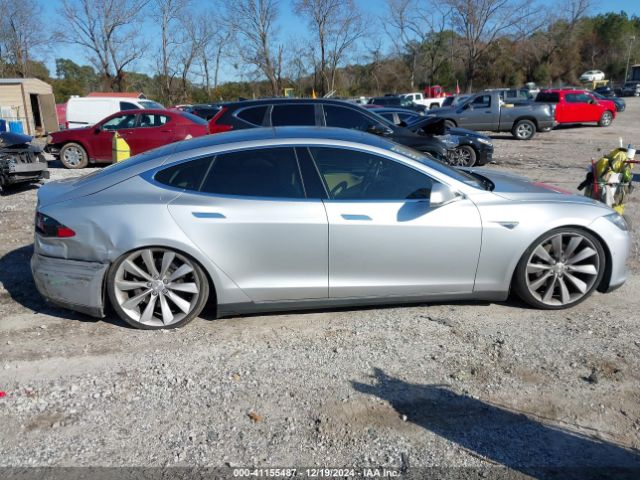 5YJSA1H15FFP77082 Tesla Model S 60/70/85