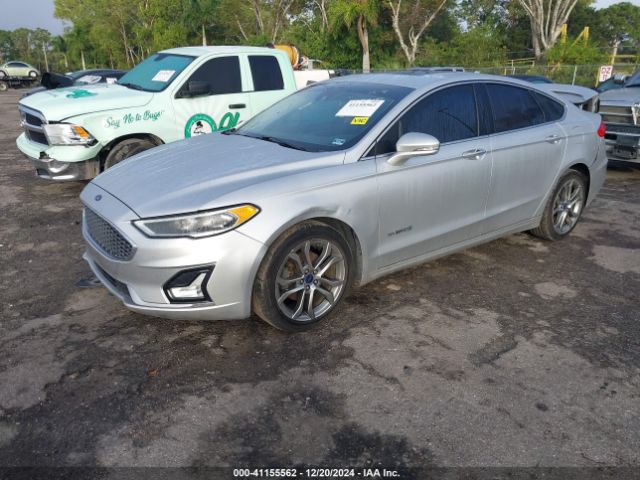 3FA6P0RU2KR139373 Ford Fusion Hybrid Titanium