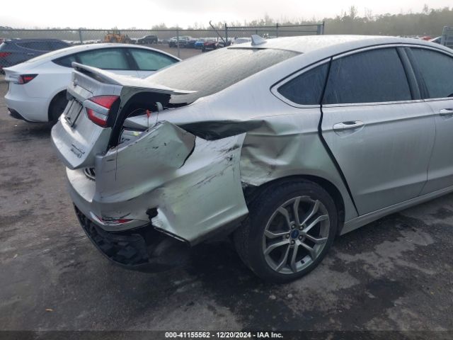 3FA6P0RU2KR139373 Ford Fusion Hybrid Titanium