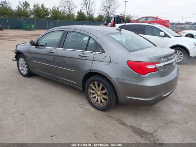 2013 CHRYSLER 200 1C3CCBBGXDN659887 Photo 2