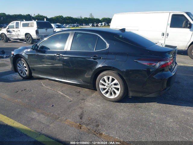Toyota CAMRY LE 2024 4T1C11AK1RU202217 Image 3