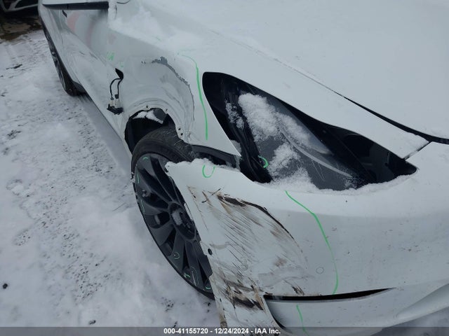 2022 TESLA MODEL Y 7SAYGDEF6NF510920 Photo 5
