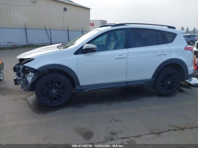 2T3RFREV2JW733310 Toyota Rav4 Adventure/xle