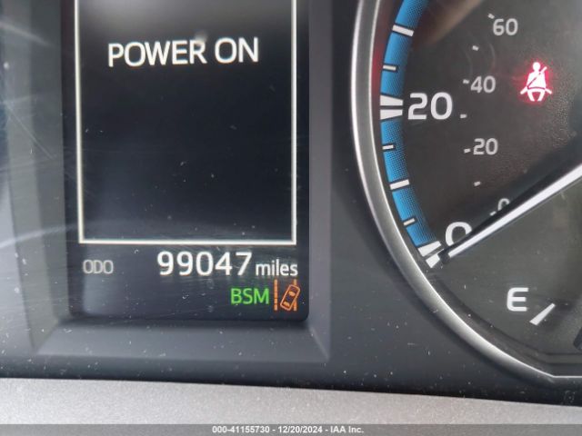 2T3RFREV2JW733310 Toyota Rav4 Adventure/xle