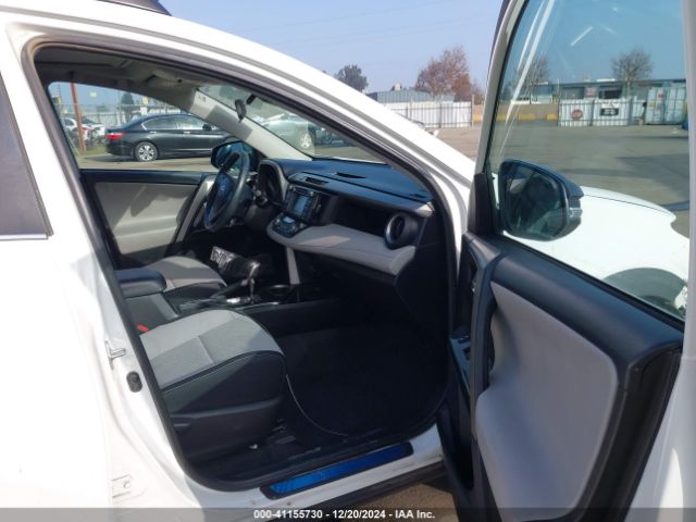 2T3RFREV2JW733310 Toyota Rav4 Adventure/xle