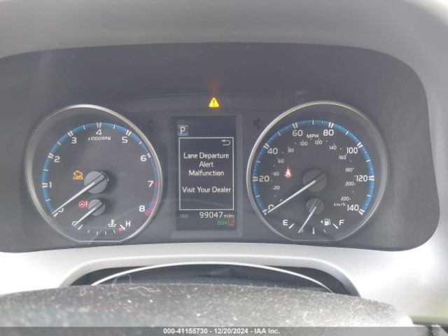 2T3RFREV2JW733310 Toyota Rav4 Adventure/xle