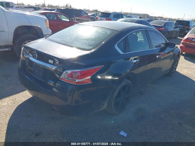 Nissan Altima 2.5 S 2014 1N4AL3AP4EN227376 Image 4