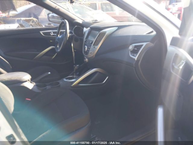 KMHTC6AD9HU321835 Hyundai Veloster Value Edition