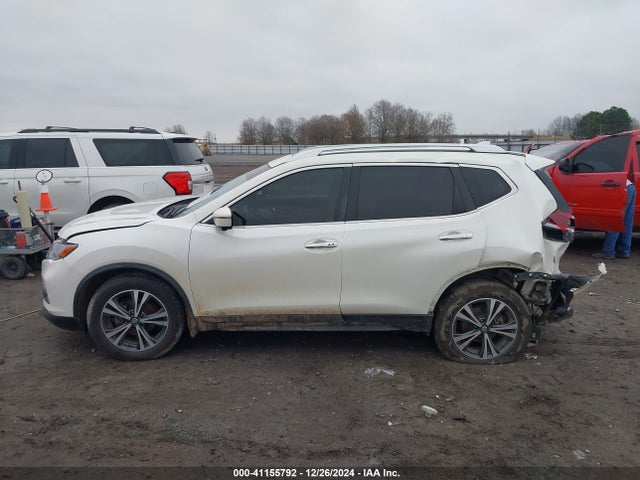 JN8AT2MT4KW263267 Nissan ROGUE SV