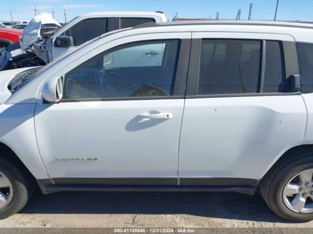 1C4NJCEA2GD744319 Jeep Compass Latitude