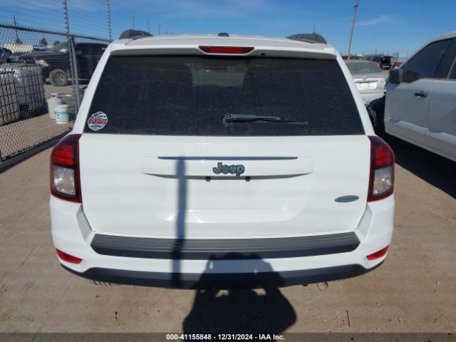 1C4NJCEA2GD744319 Jeep Compass Latitude