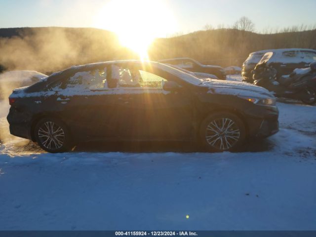3KPF54AD7NE504872 KIA Forte Gt-line