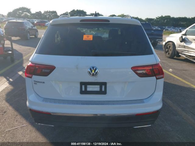 3VV3B7AX0MM121143 Volkswagen Tiguan 2.0t Se/2.0t Se R-line Black/2.0t Sel