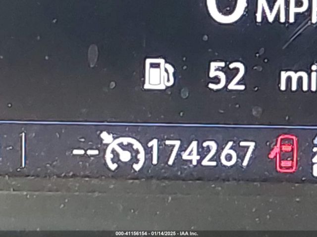 1GCPYDEK9KZ387882 Chevrolet Silverado 1500 Lt