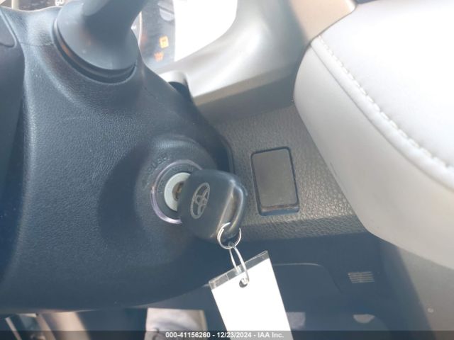 2T3WFREVXEW113233 Toyota Rav4 Xle
