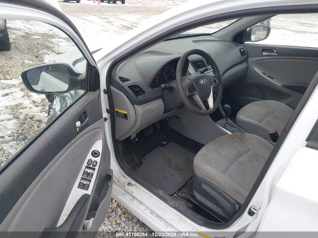 KMHCT5AE8HU334353 Hyundai ACCENT SE