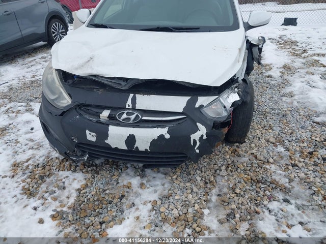 KMHCT5AE8HU334353 Hyundai ACCENT SE