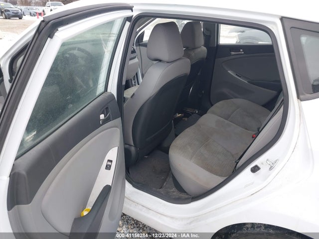 KMHCT5AE8HU334353 Hyundai ACCENT SE