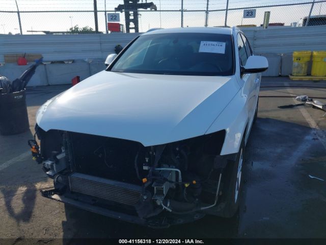 WA1LFAFP9FA124738 Audi Q5 2.0t Premium