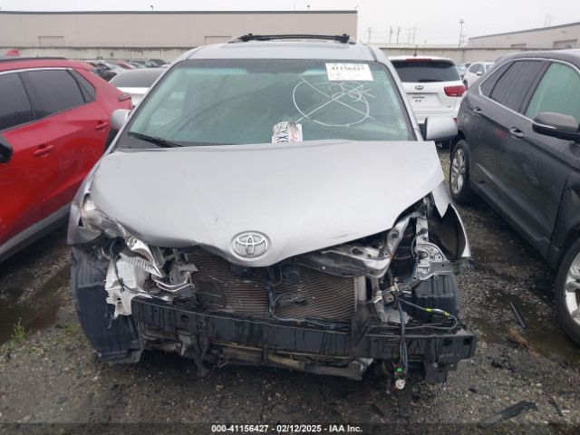 5TDYZ3DC6HS828707 Toyota Sienna Xle/limited