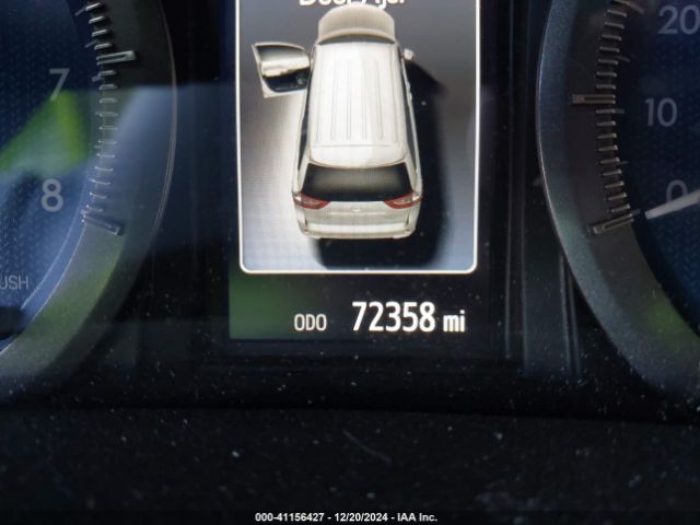 5TDYZ3DC6HS828707 Toyota Sienna Xle/limited