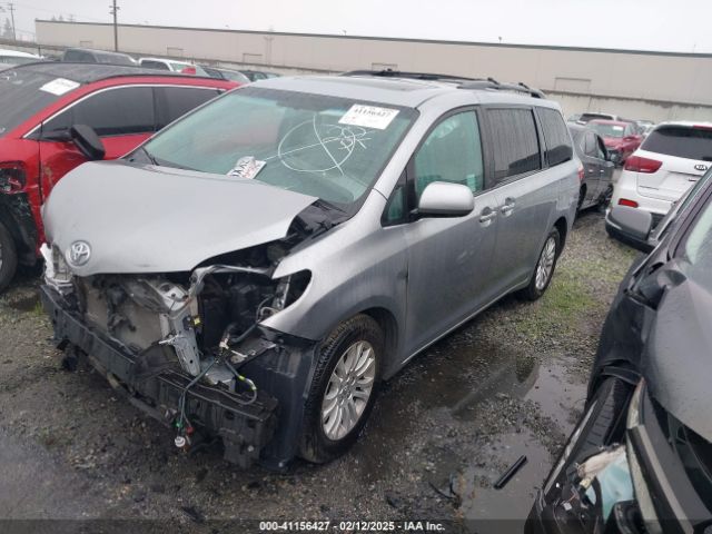 5TDYZ3DC6HS828707 Toyota Sienna Xle/limited